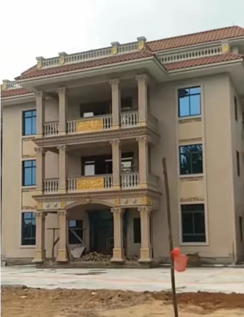 三层欧式自建房