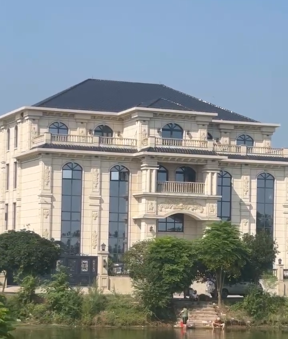 四川豪华欧式别墅