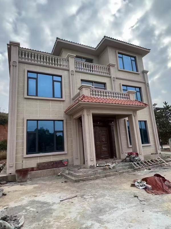 三层带露台别墅